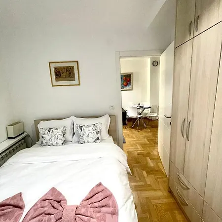 Regina Vracar And Garage