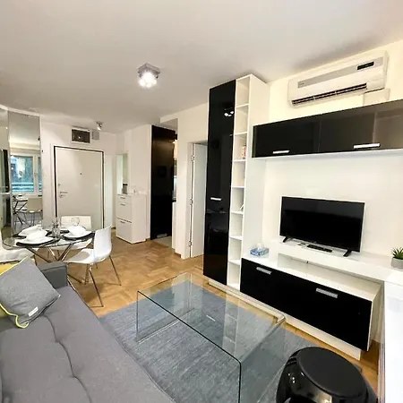 Apartament Regina Vracar And Garage Belgrad